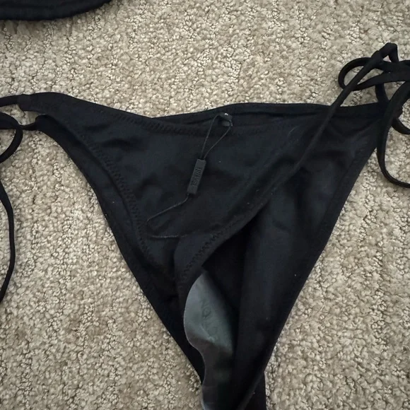 Black Triangl Bikini Set - Picture 2 of 3